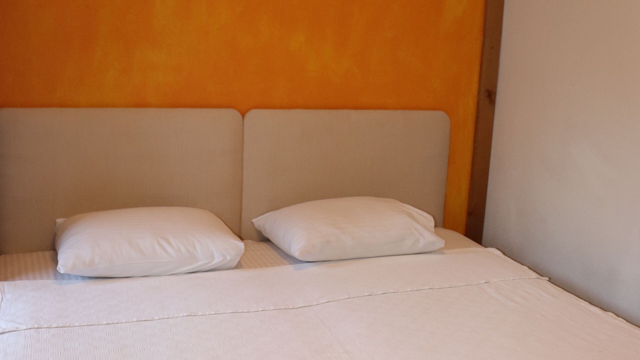 Photo of Bedroom in Ezine