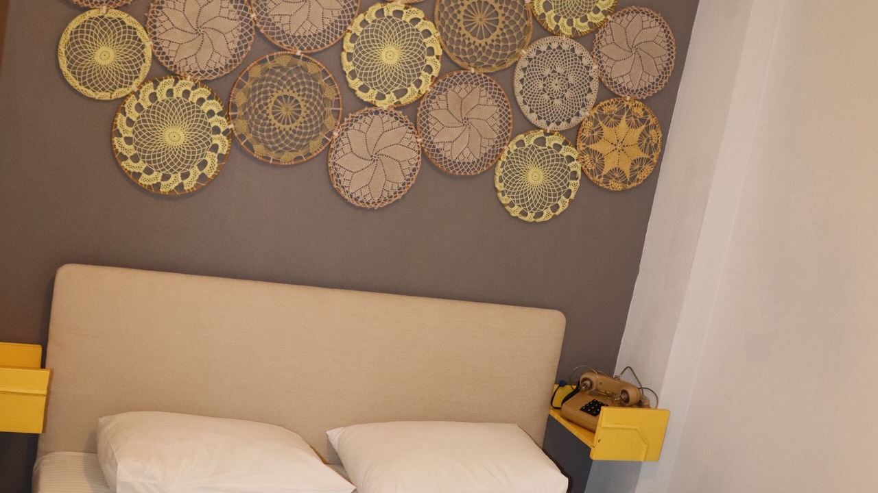 Photo of Bedroom in Ezine