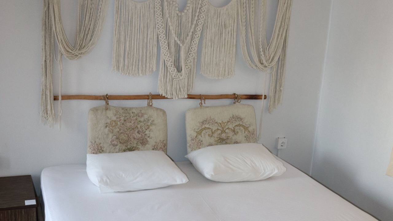 Photo of Bedroom in Ezine