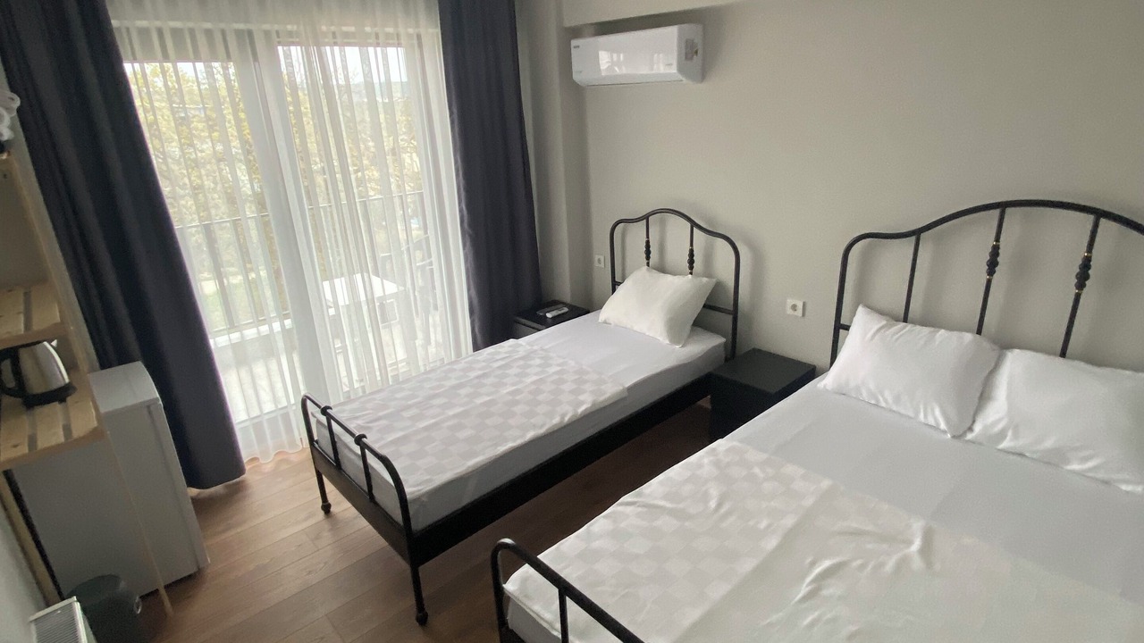 Photo of Bedroom in Ezine