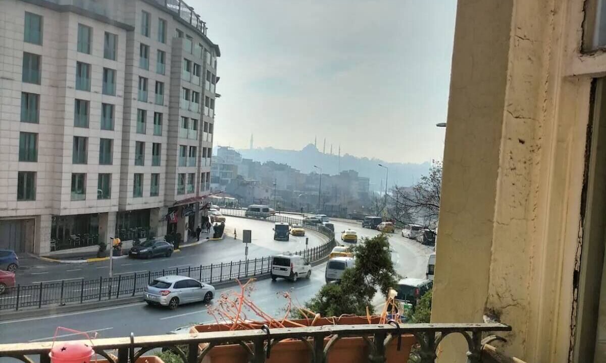 Photo of Outdoor in Pera