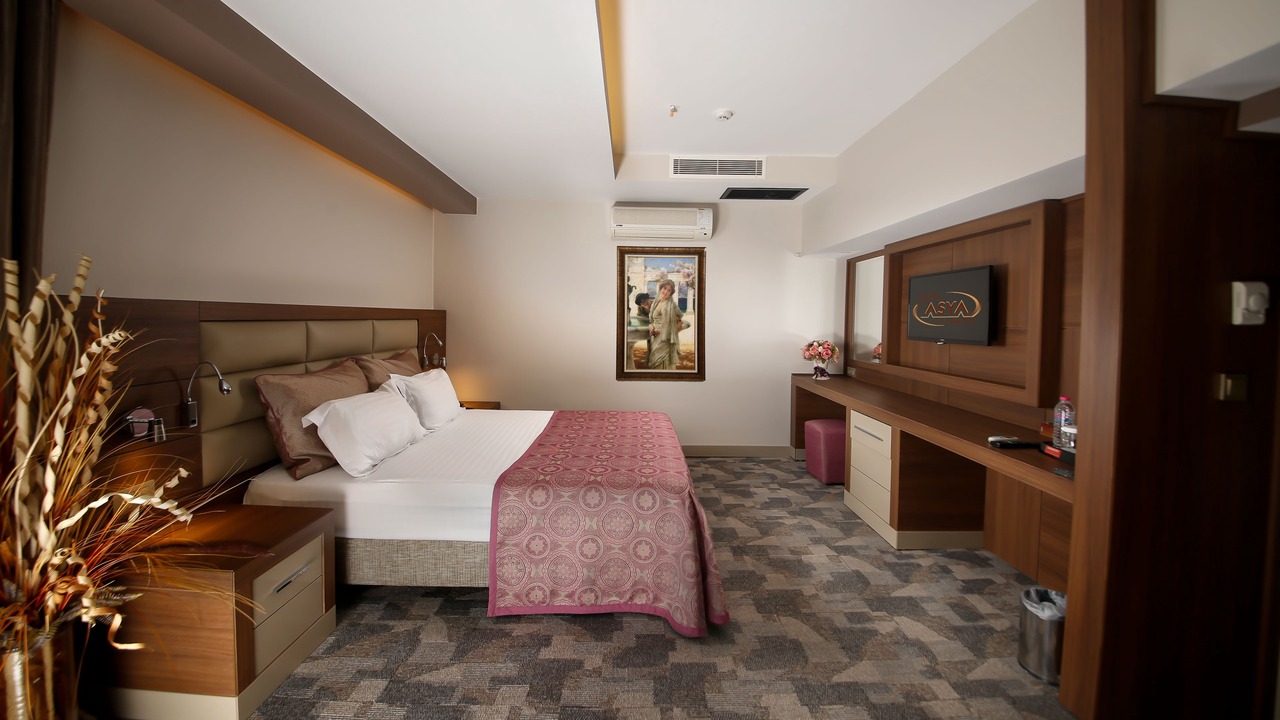 Photo of Bedroom in Karesi
