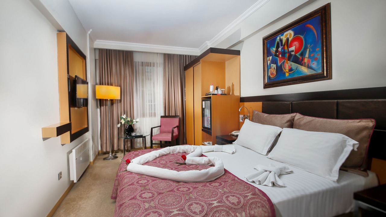 Photo of Bedroom in Karesi