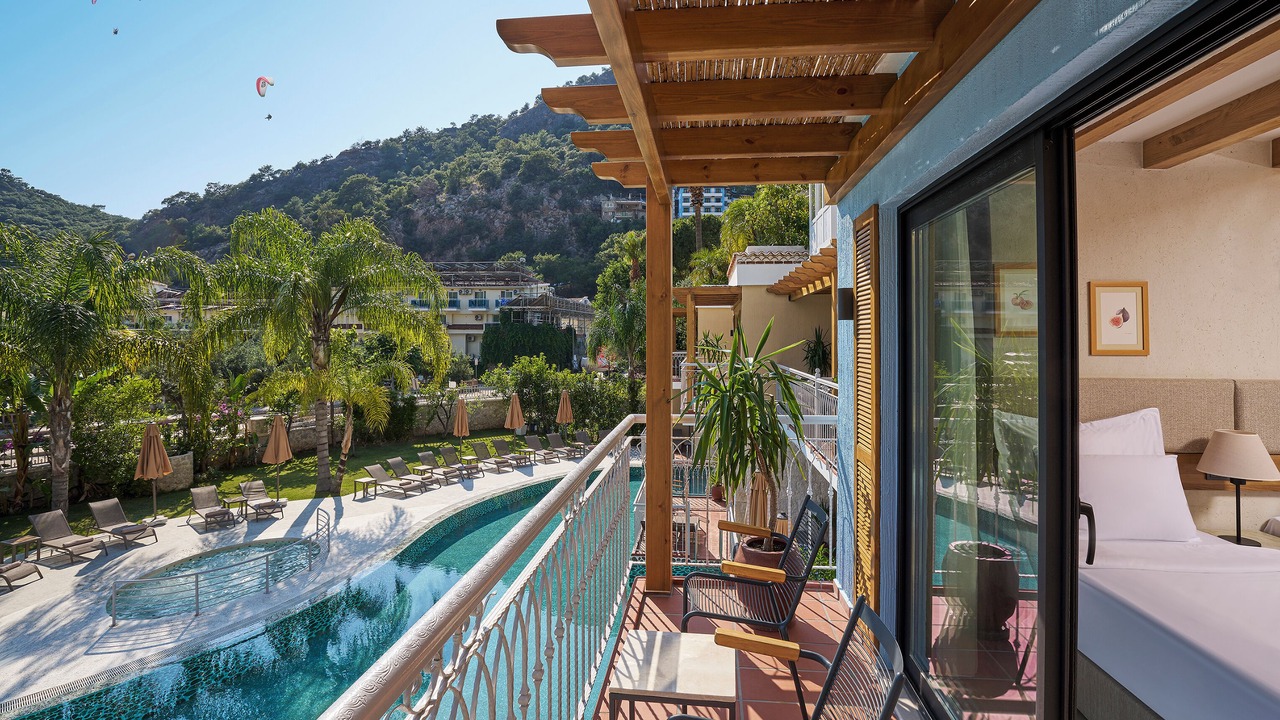 Photo of Patio Balcony in Oludeniz City Center