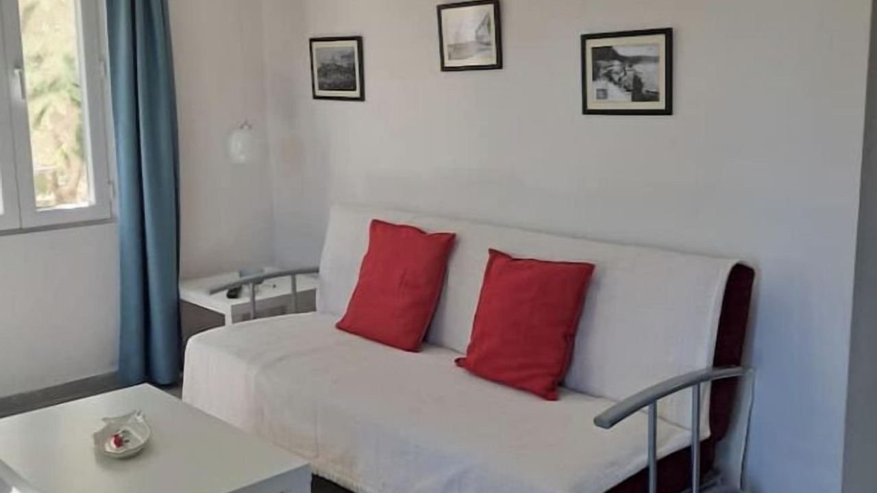 Photo of Livingroom in Mithatpasa
