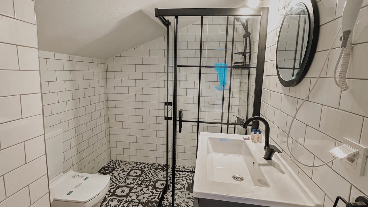 Photo of Bathroom in Dikili
