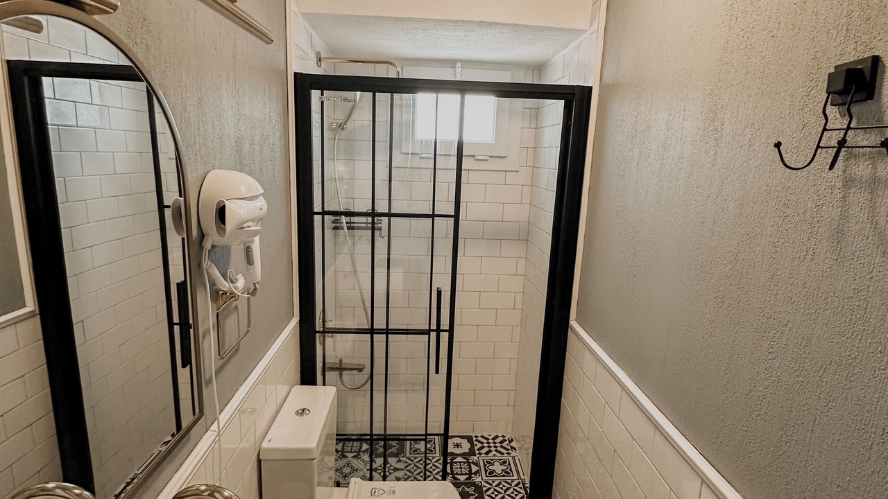 Photo of Bathroom in Dikili