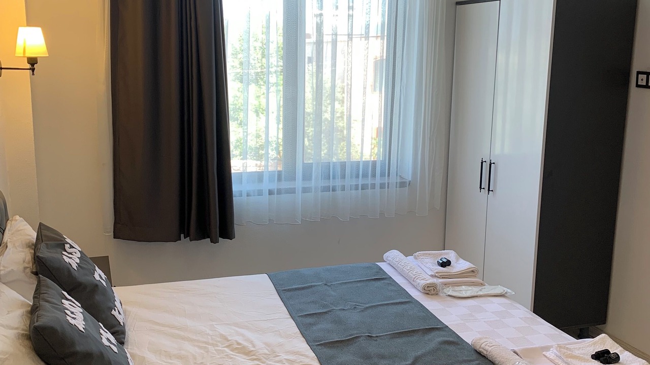 Photo of Bedroom in Behram
