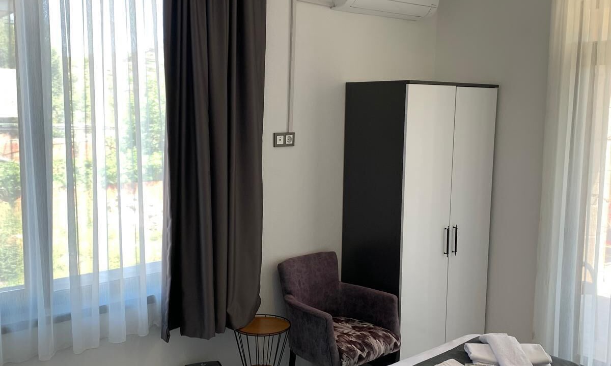 Photo of Bedroom in Behram