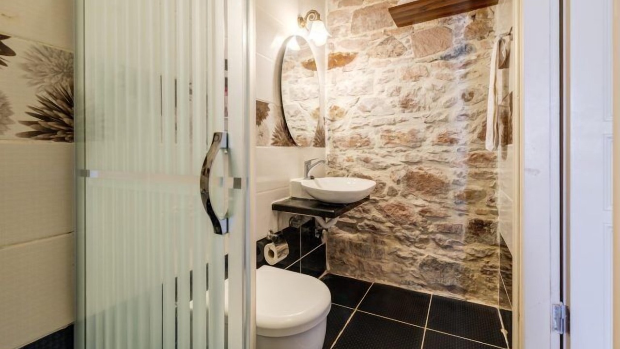 Photo of Bathroom in Ayvalik City Center