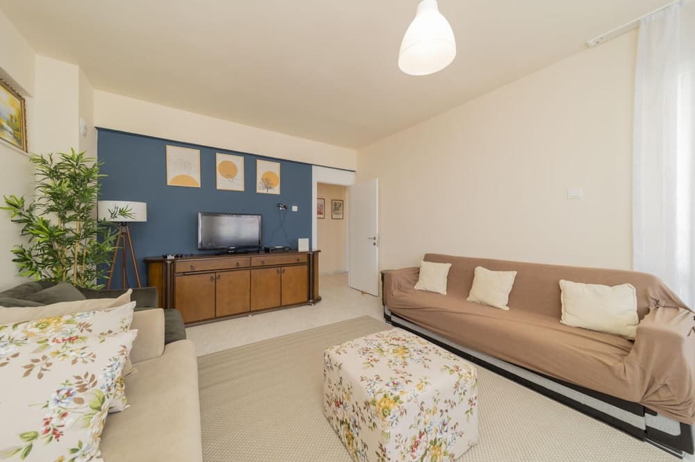 Photo of Livingroom in Lara