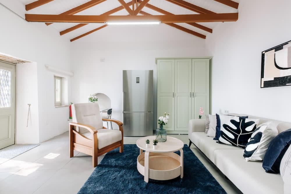 Photo of Livingroom in Ayvalik