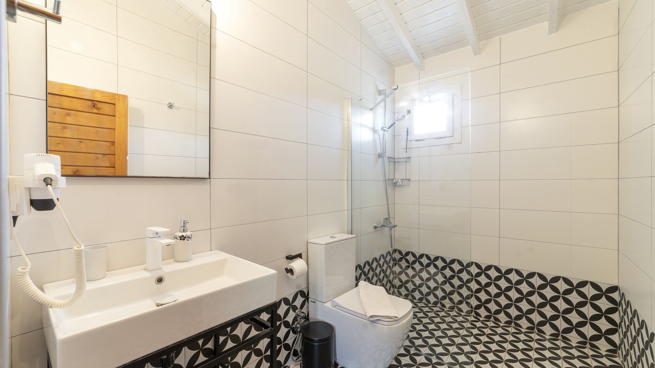 Photo of Bathroom in Palamutbuku