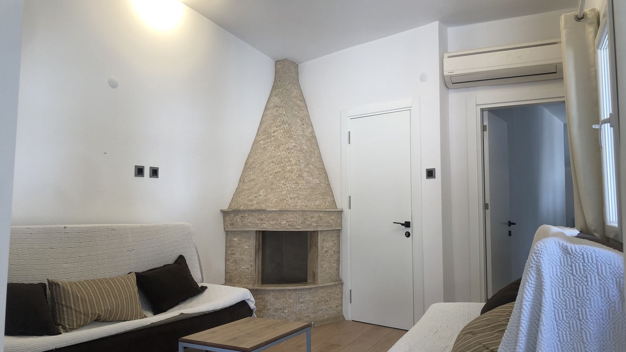 Photo of Livingroom in Yenifoca