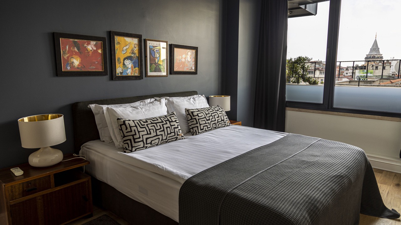 Photo of Bedroom in Pera