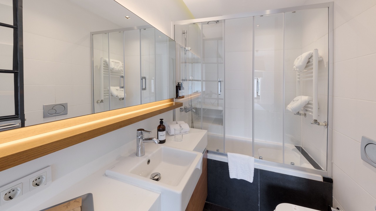 Photo of Bathroom in Pera