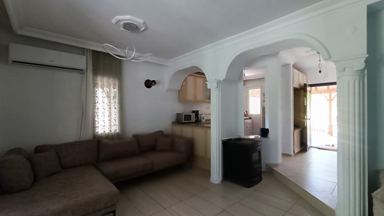 Photo of Livingroom in Side
