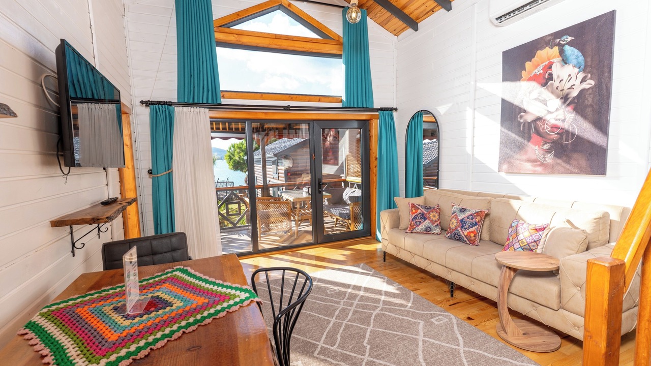 Photo of Livingroom in Ayvalik