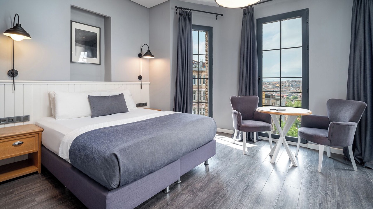 Photo of Bedroom in Pera