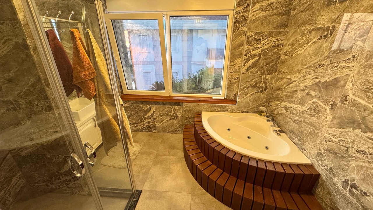 Photo of Bathroom in Seki
