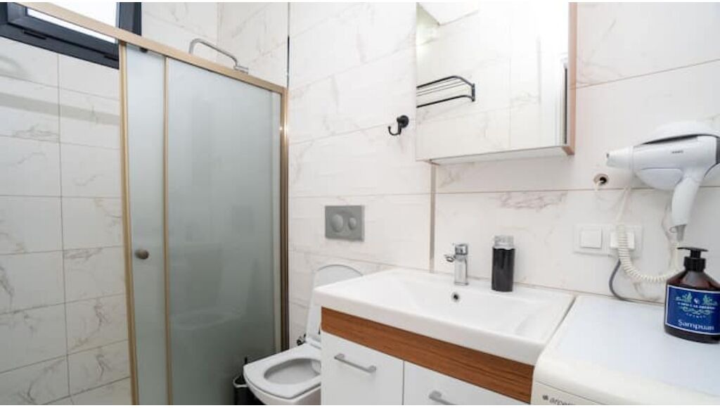 Photo of Bathroom in Karaburun