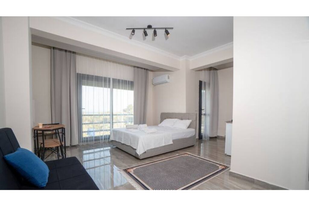 Photo of Bedroom in Karaburun