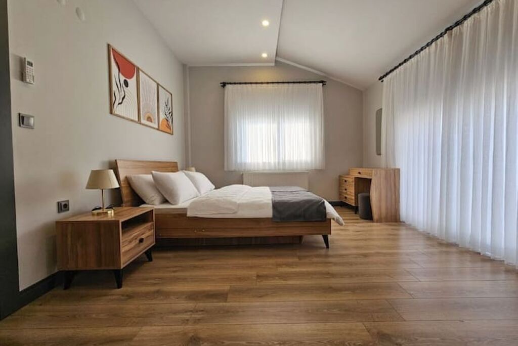 Photo of Bedroom in Lara