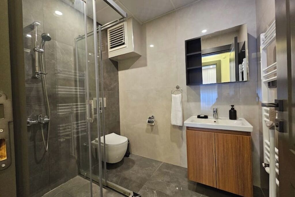 Photo of Bathroom in Lara
