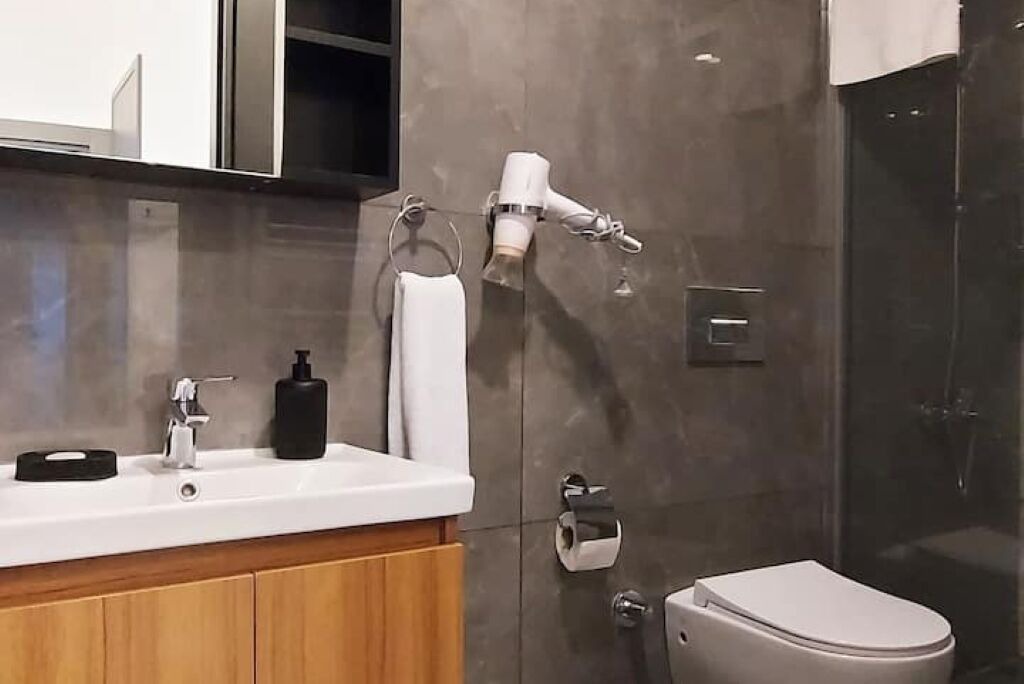 Photo of Bathroom in Lara
