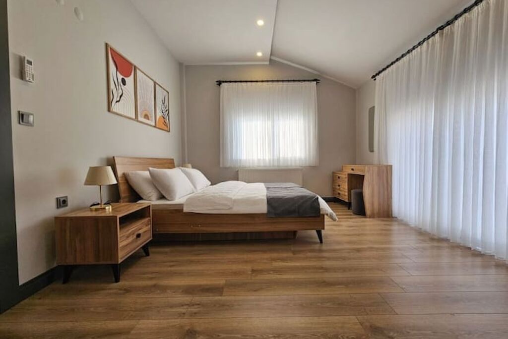 Photo of Bedroom in Lara