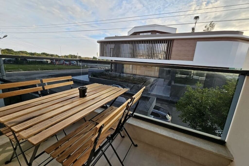 Photo of Outdoor in Lara