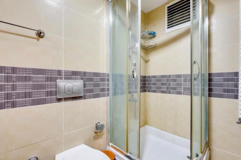 Photo of Bathroom in Basaksehir