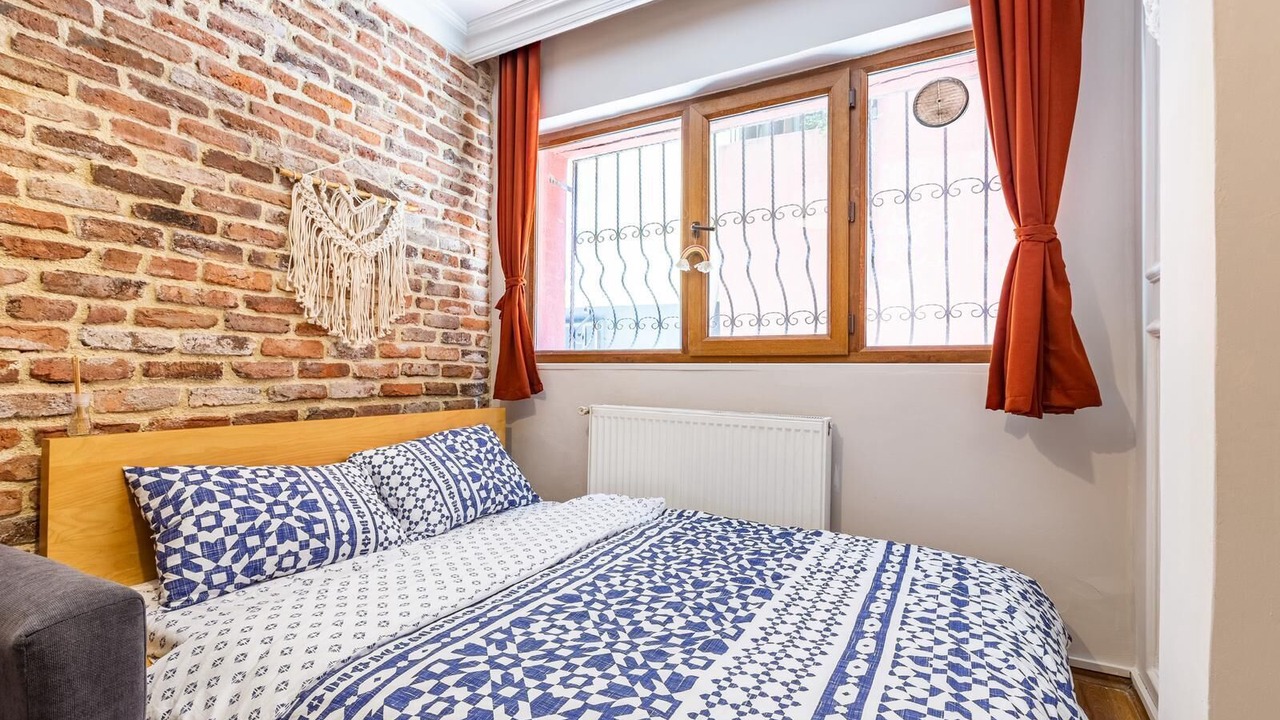 Photo of Bedroom in Galata