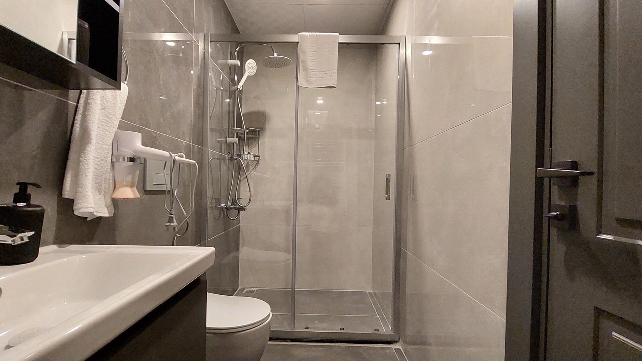 Photo of Bathroom in Lara