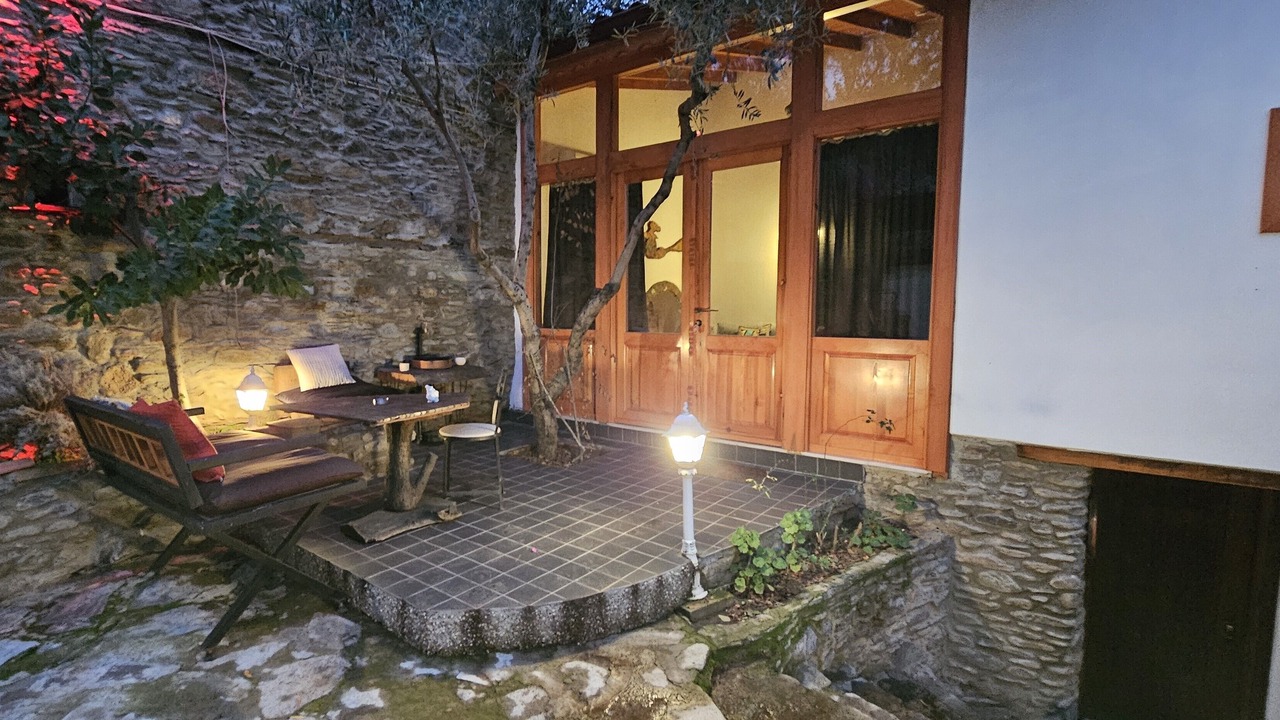 Photo of Patio Balcony in Birgi