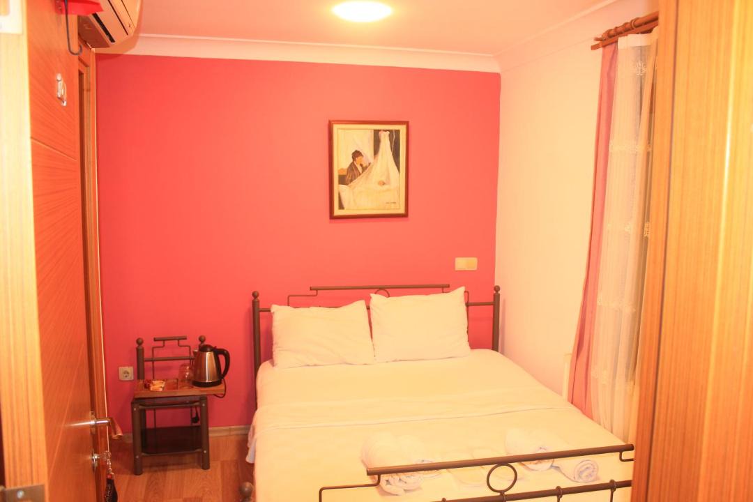 Photo of Bedroom in Adalar