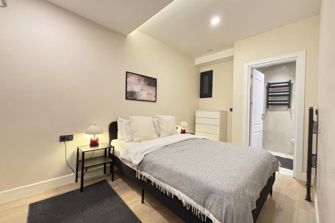 Photo of Bedroom in Osmanbey