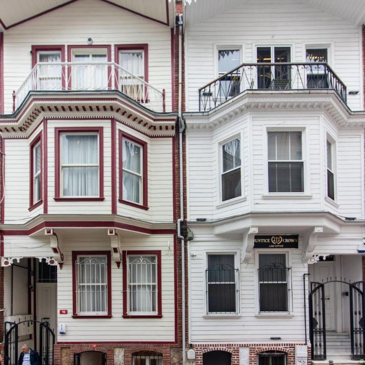 Photo of Buildings in Moda