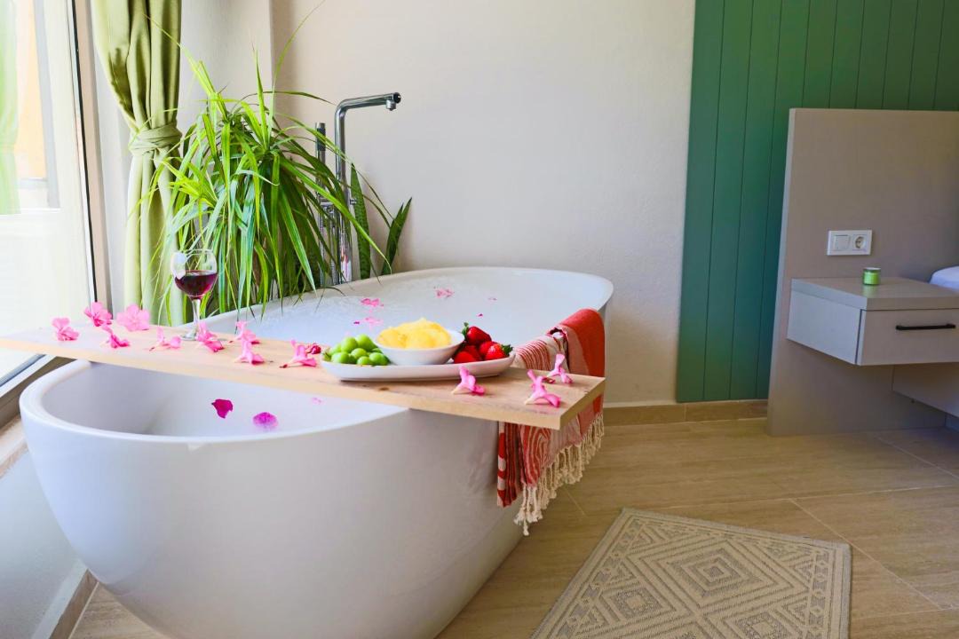 Photo of Bathroom in Islamlar