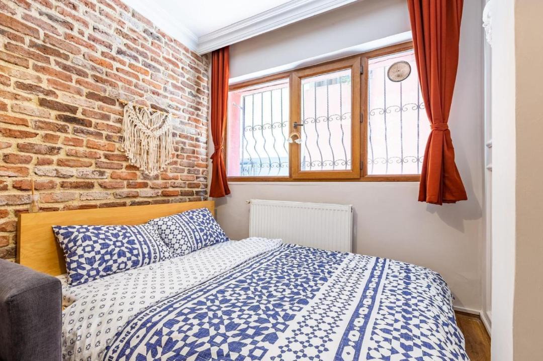 Photo of Bedroom in Galata