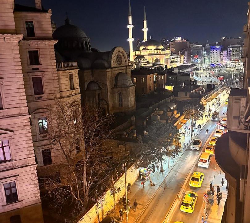 Photo of Others in Cihangir