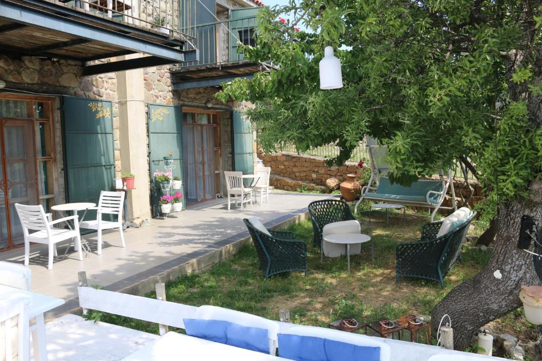 Photo of Patio Balcony in Zeytinlikoy