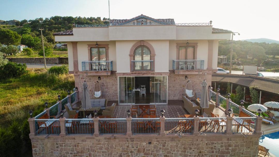 Photo of Patio Balcony in Mithatpasa