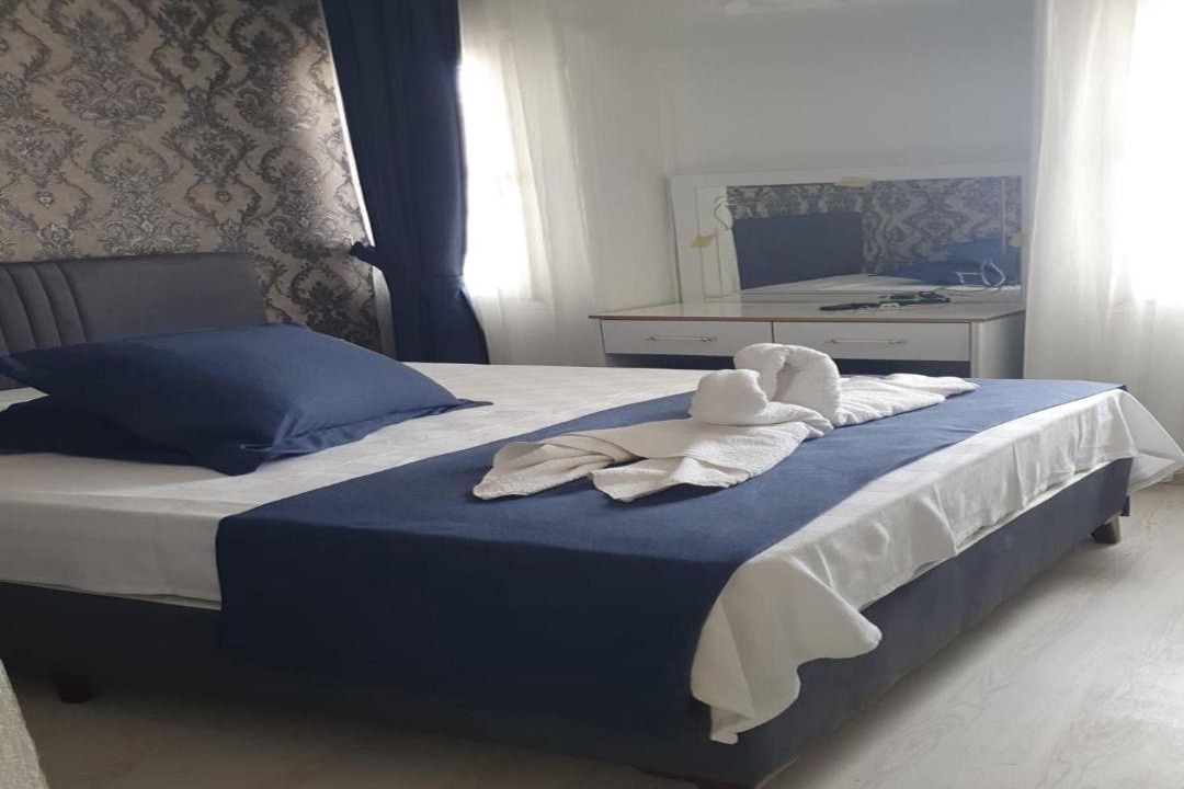 Photo of Bedroom in Yenifoca