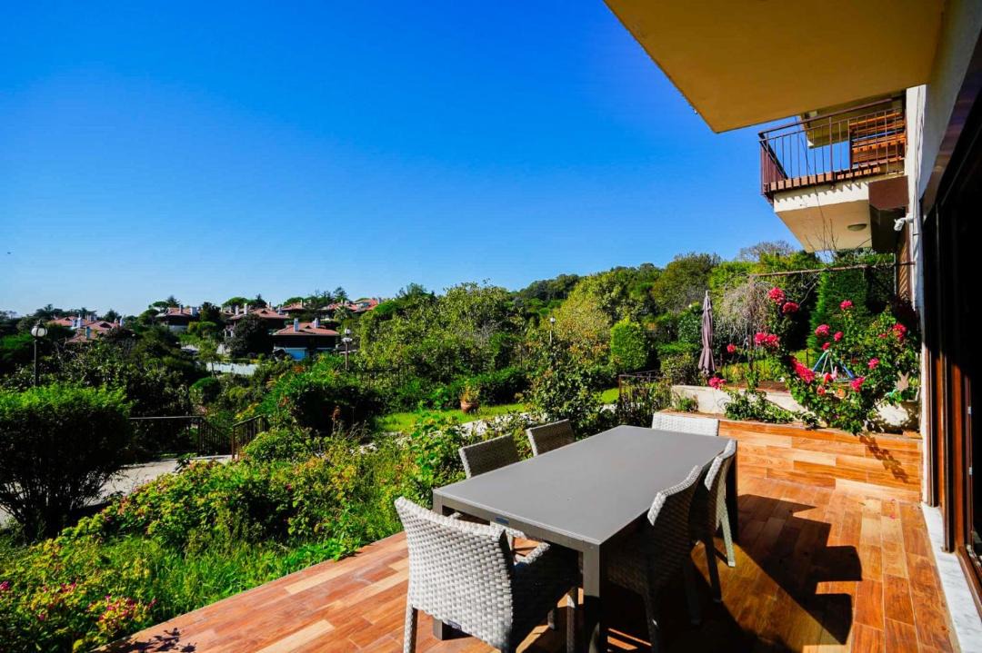 Photo of Patio Balcony in Yenikoy Mahallesi