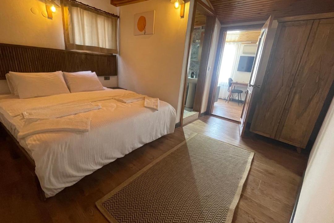 Photo of Bedroom in Yenifoca