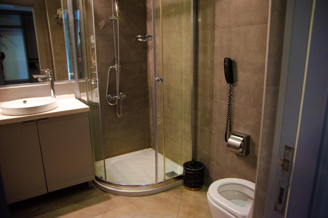 Photo of Bathroom in Osmanbey