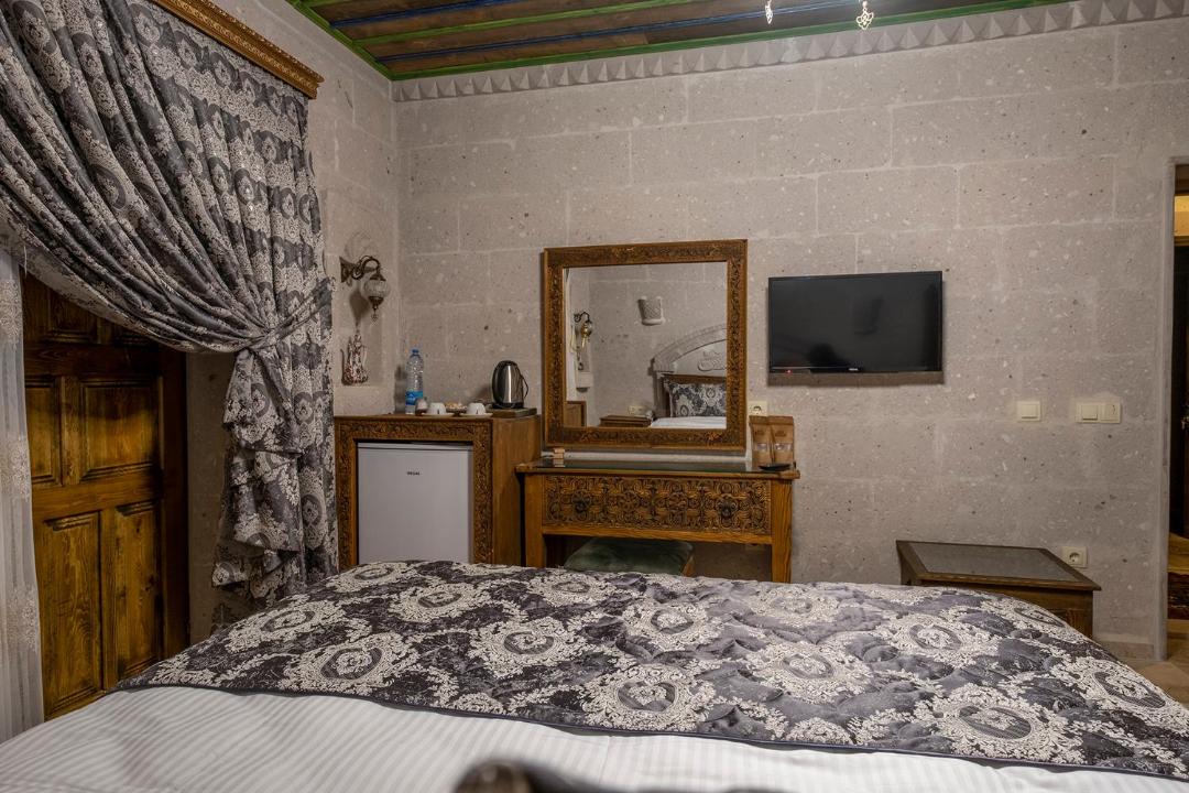 Photo of Others in Cavusin
