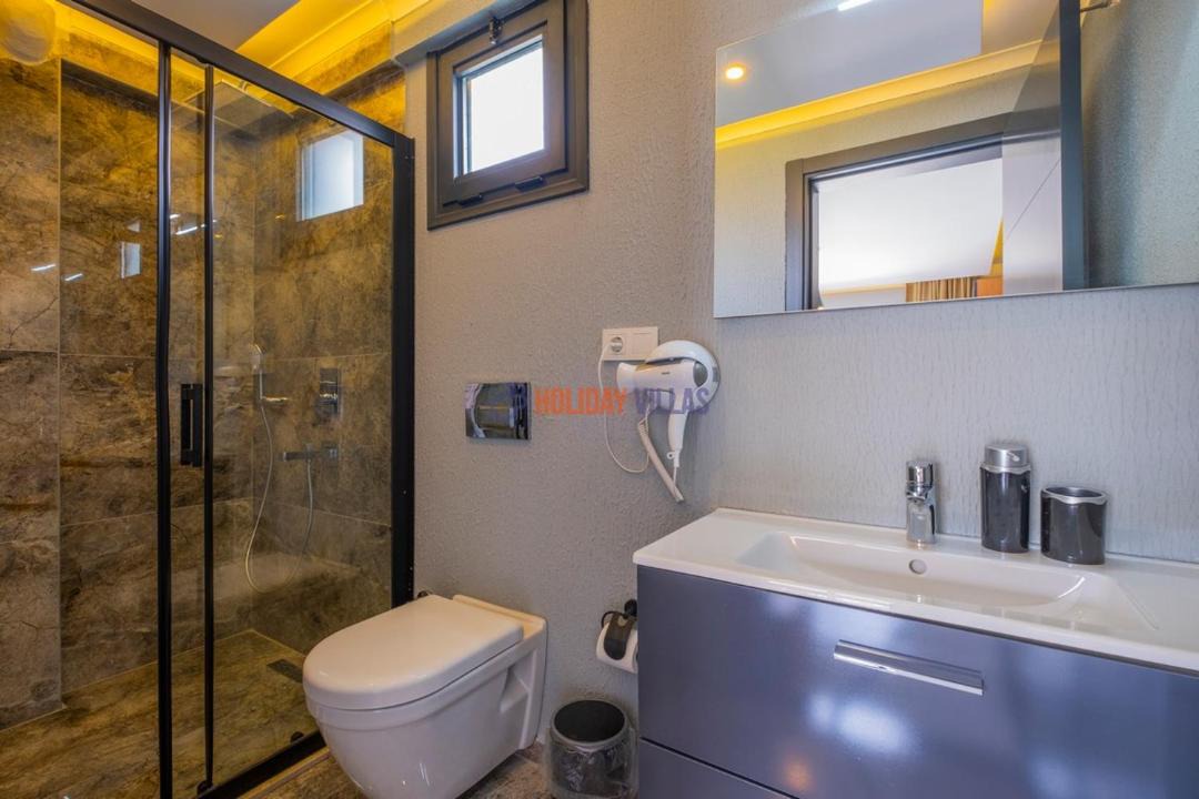 Photo of Bathroom in Oludeniz