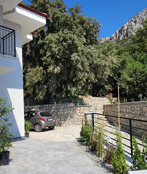 Photo of Buildings in Avlana